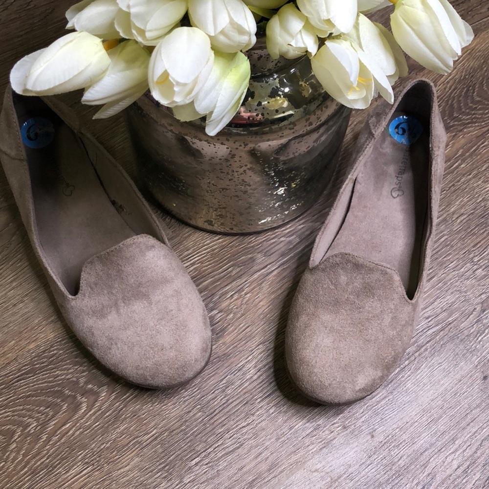 BareTraps slip ons EUC